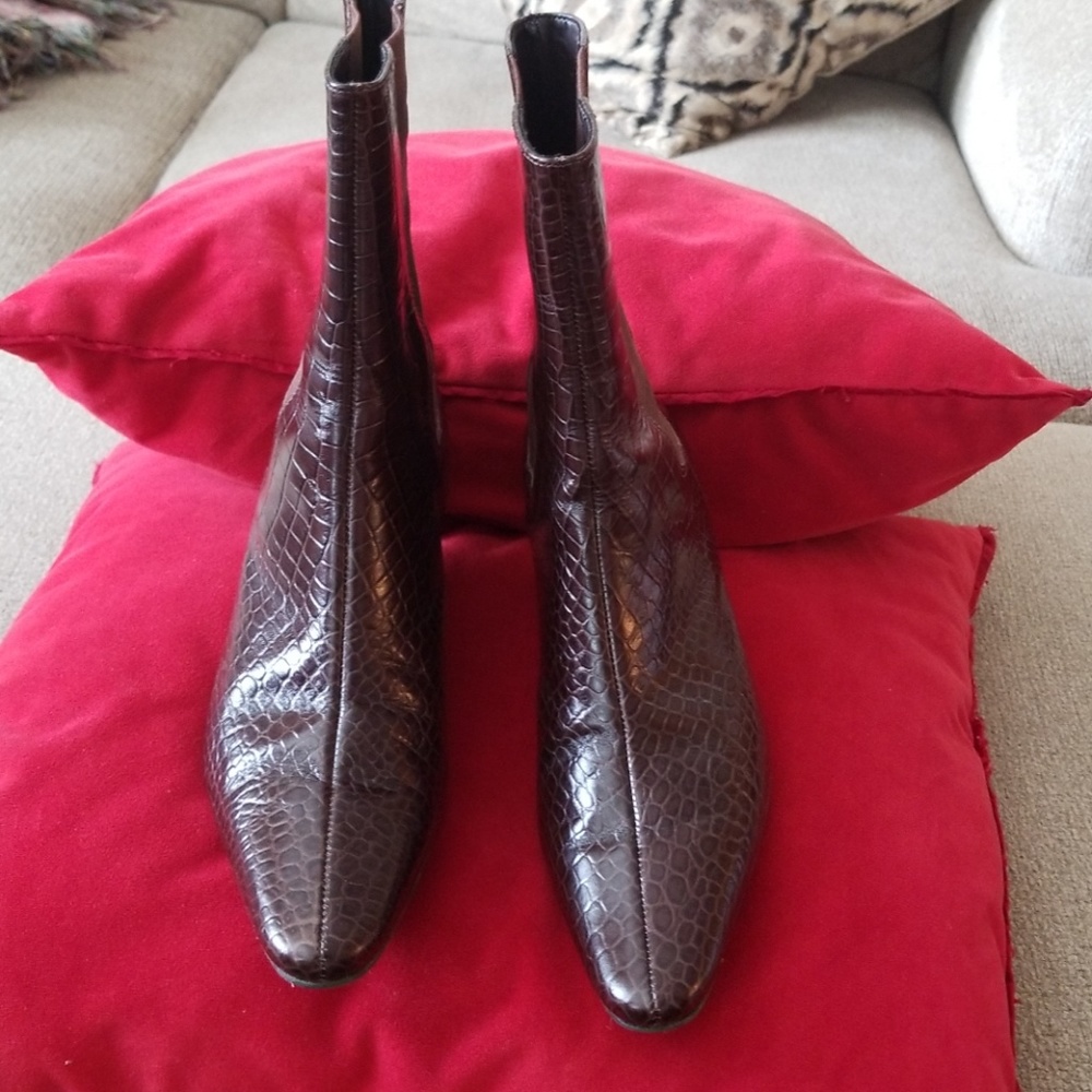 Talbots Snakeskin ankle boots size 8